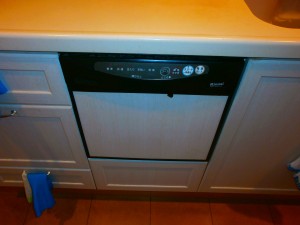 リンナイ製食器洗い乾燥機　RKW-454A
