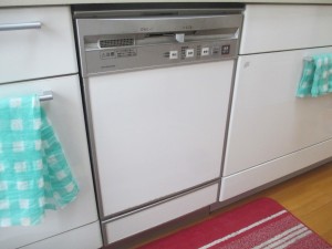 Panasonic製食器洗い乾燥機　NP-P45FD1STM
