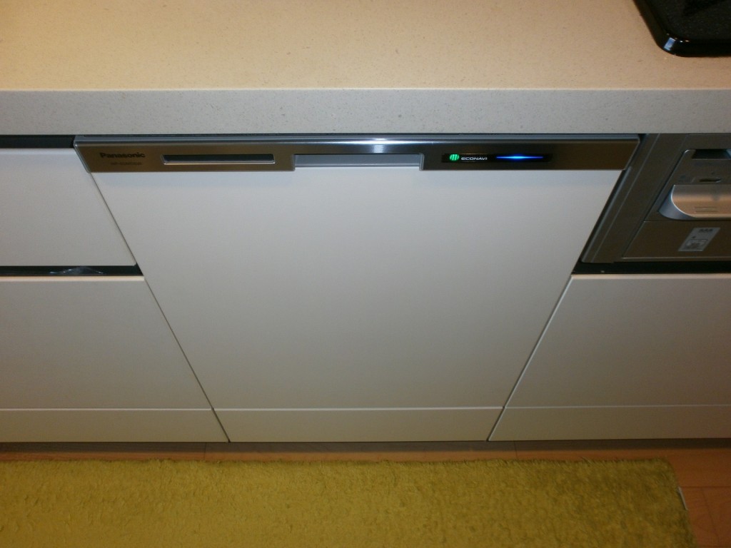 Panasoninc製食器洗い乾燥機 NP-45MD6W