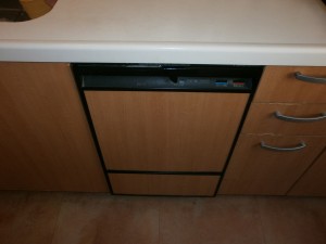 TOTO製食器洗い乾燥機　KNMW045A