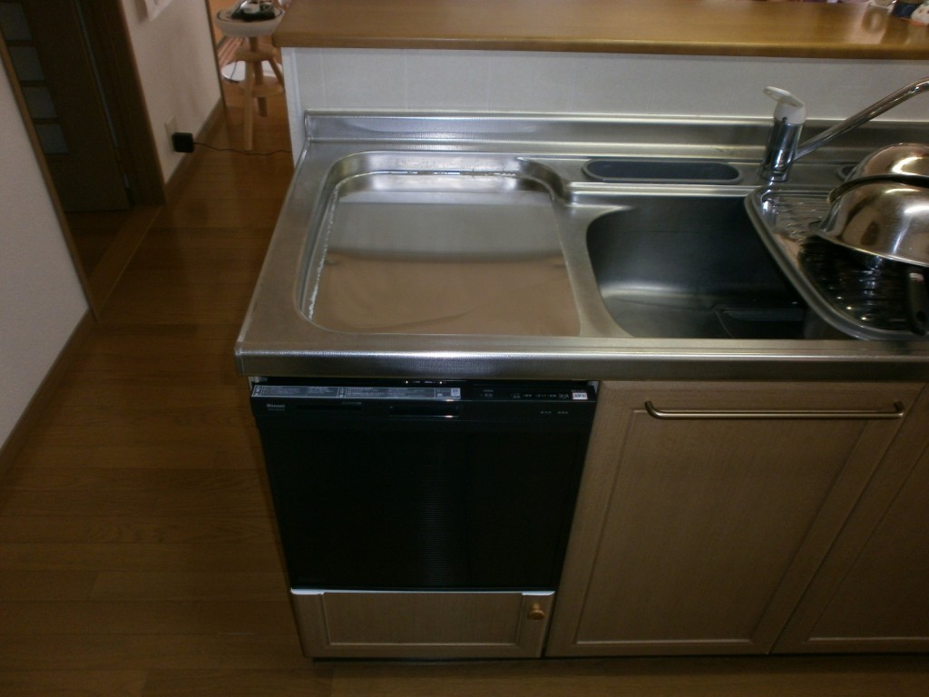 リンナイ製食器洗い乾燥機 RKW-404A