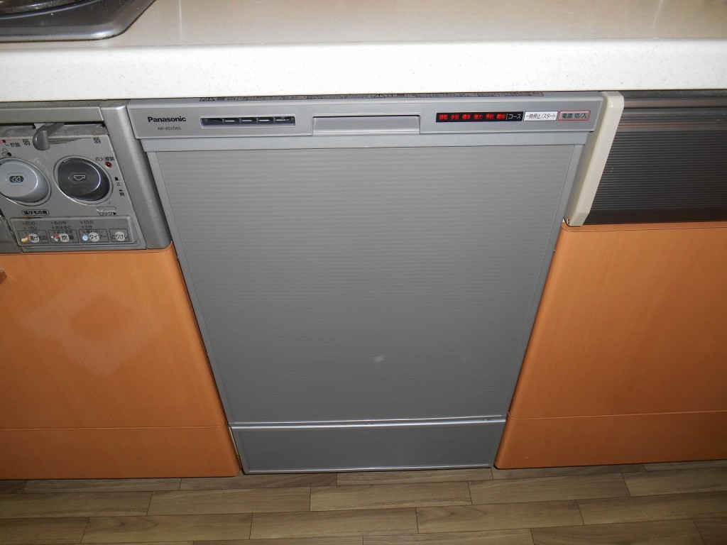 Panasonic製食器洗い乾燥機 NP-45VD6S