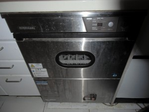 ホシザキ製食器洗い乾燥機　JW-400TVD