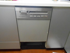 パナソニック製食器洗い乾燥機　MA-D451A-DF-S