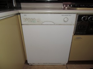 ＡＥＧ製食器洗い乾燥機　FAVORIT 575U