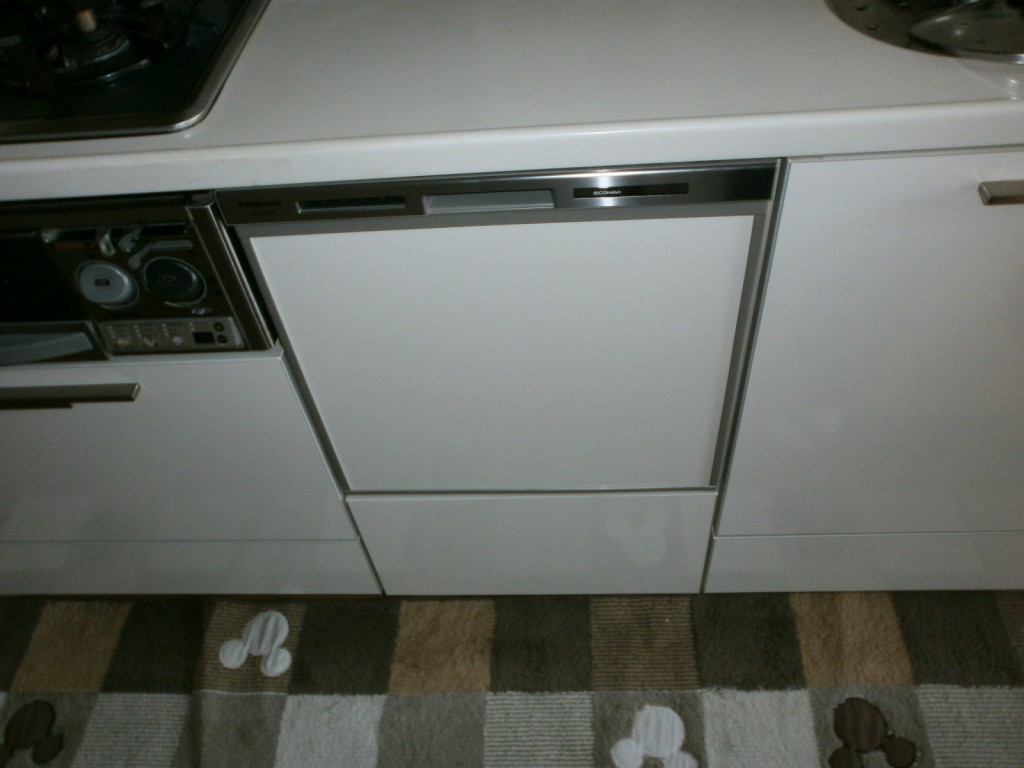 Panasonic製食器洗い乾燥機 NP-45MS6S
