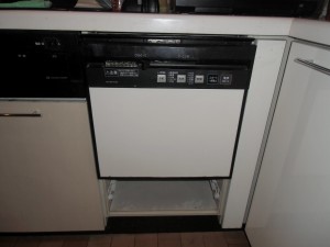 パナソニック製食器洗い乾燥機　NP-P45F1P1BB