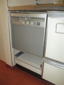 Panasonic製食器洗い乾燥機　NP-P45F1S1AA