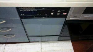 ハーマン製食器洗い乾燥機　QG24EW1