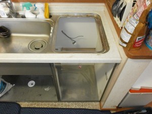 既存食器洗い乾燥機撤去