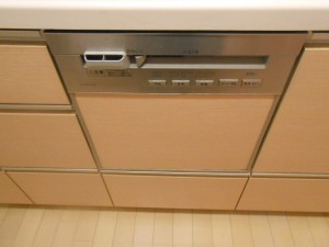 パナソニック製食器洗い乾燥　NP-P45V1PSAA