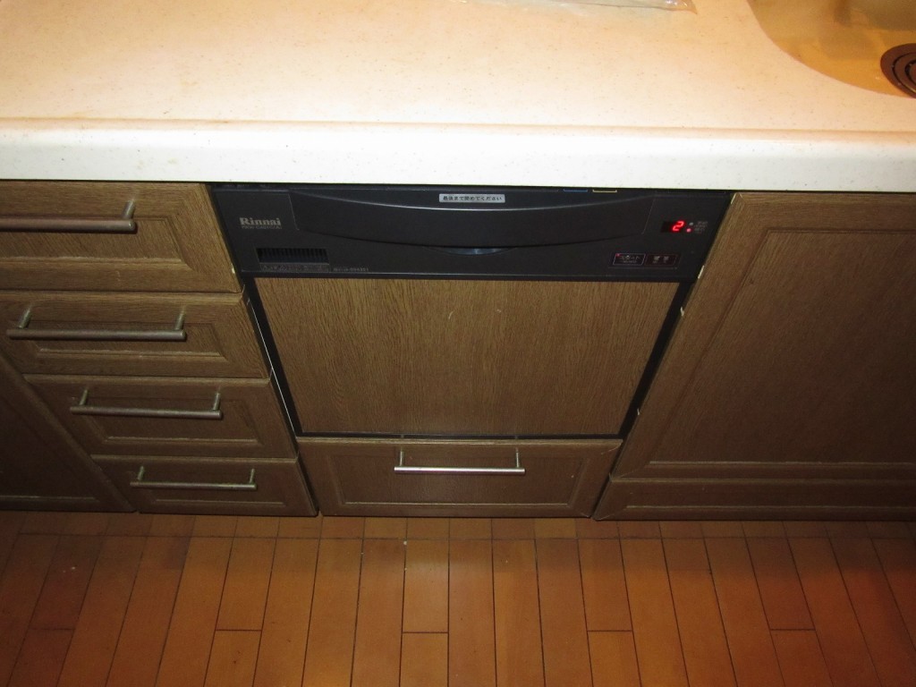 リンナイ製食器洗い乾燥機 RKW-C401C(A）