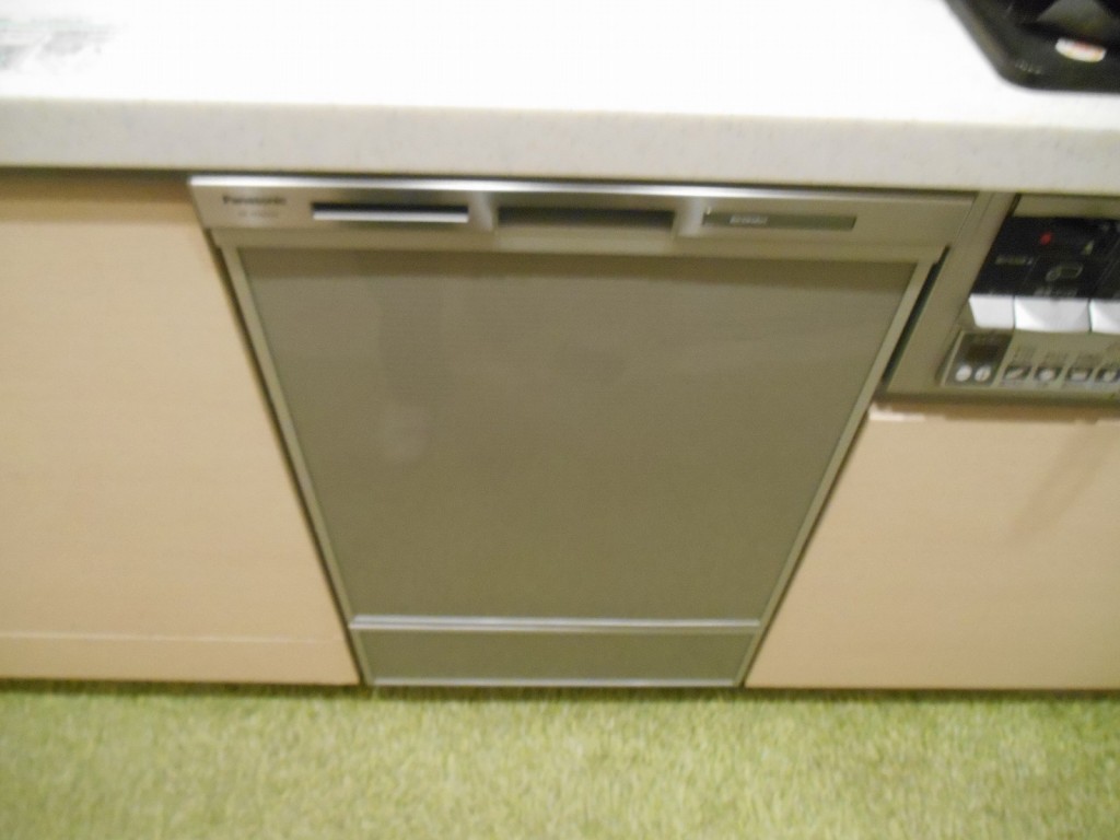 Panasonic製食器洗い乾燥機　NP-45MD6S