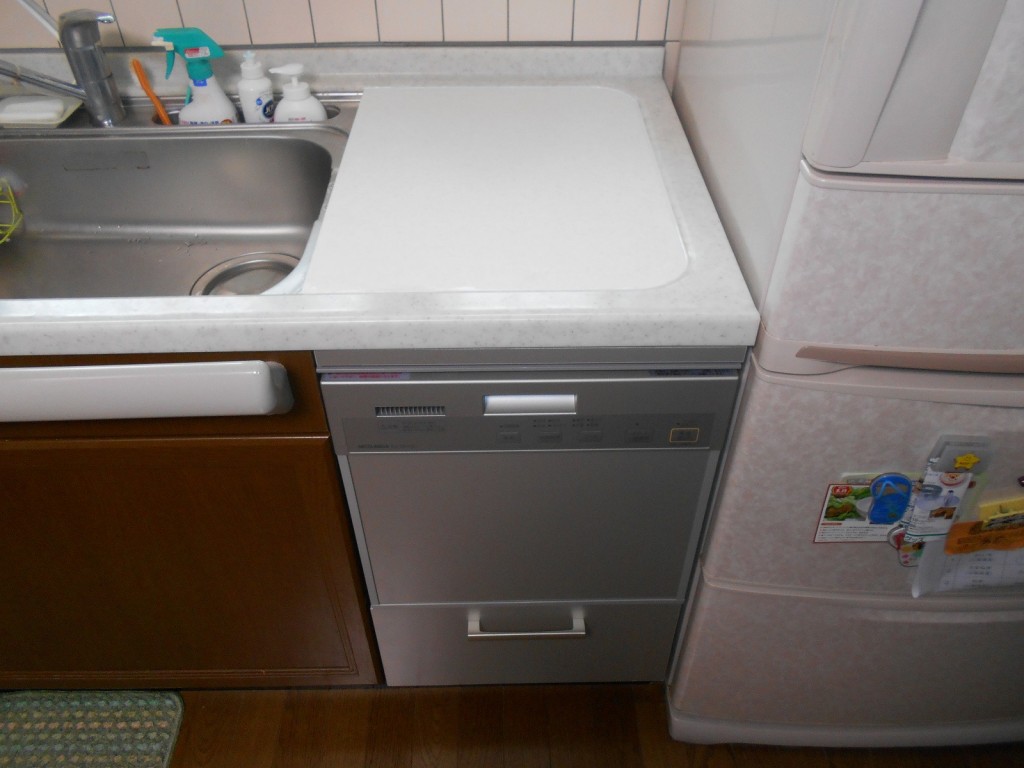 三菱製食器洗い乾燥機 EW-DP45S　