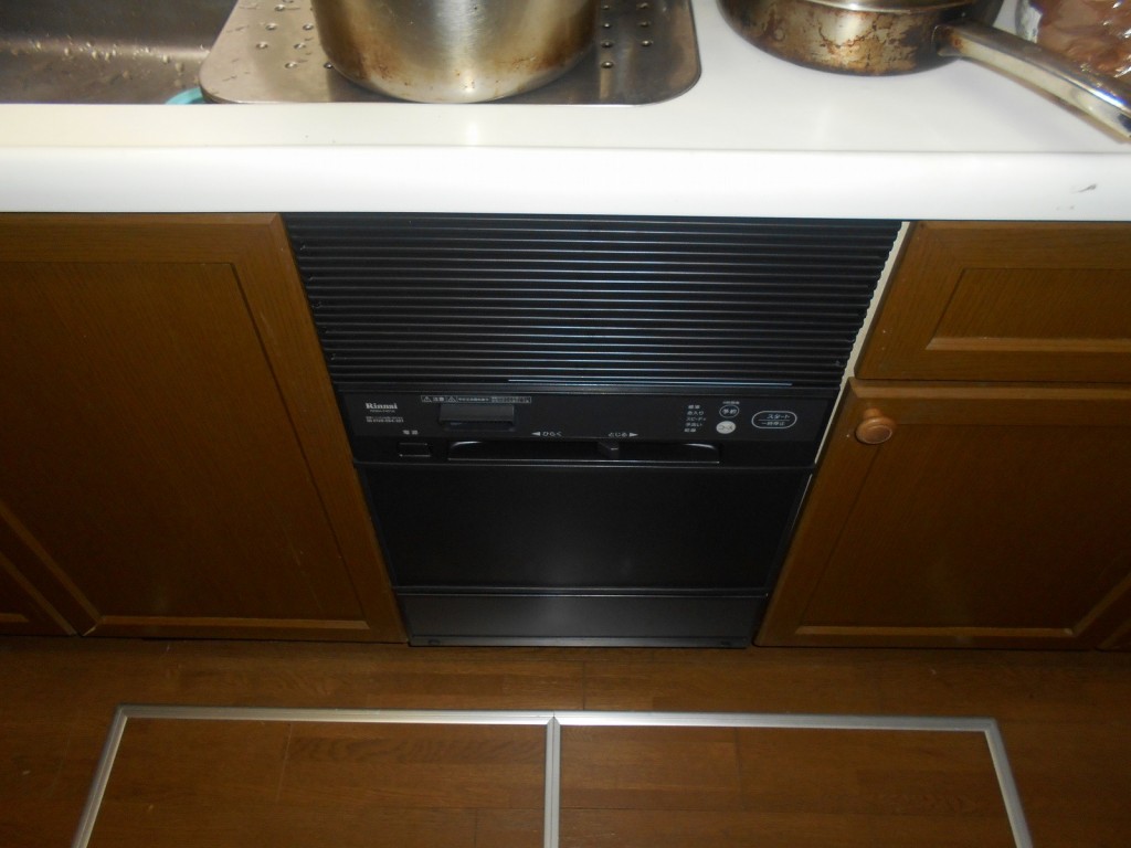 リンナイ製食器洗い乾燥機　RKWA-F401A