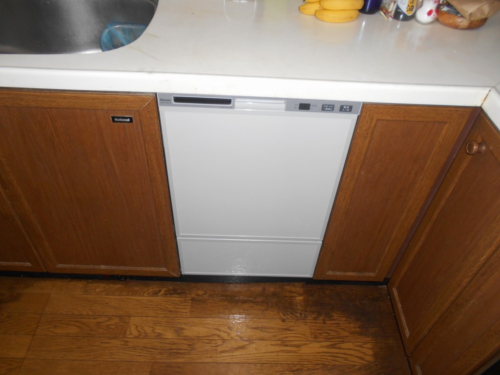 リンナイ製食器洗い乾燥機 RKWR-F402C-SV