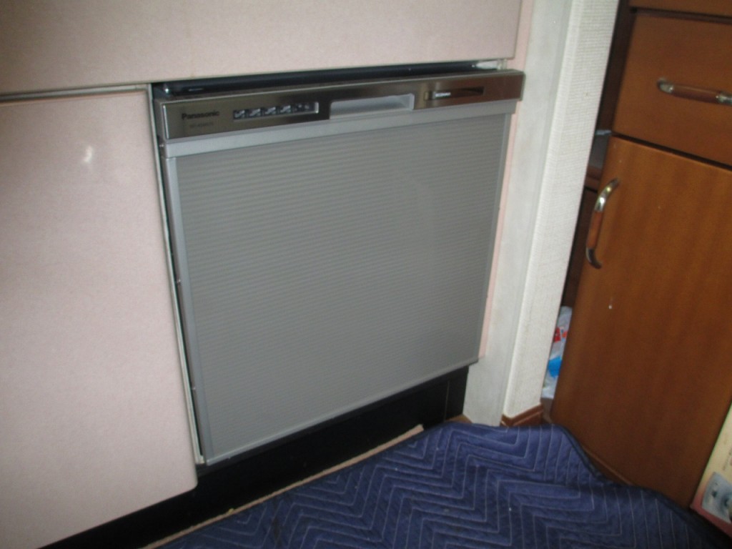 Panasonic製食器洗い乾燥機 NP-45MS7S　
