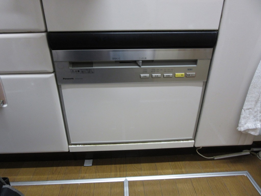 Panasonic製食器洗い乾燥機 NP-P60V1PSPS
