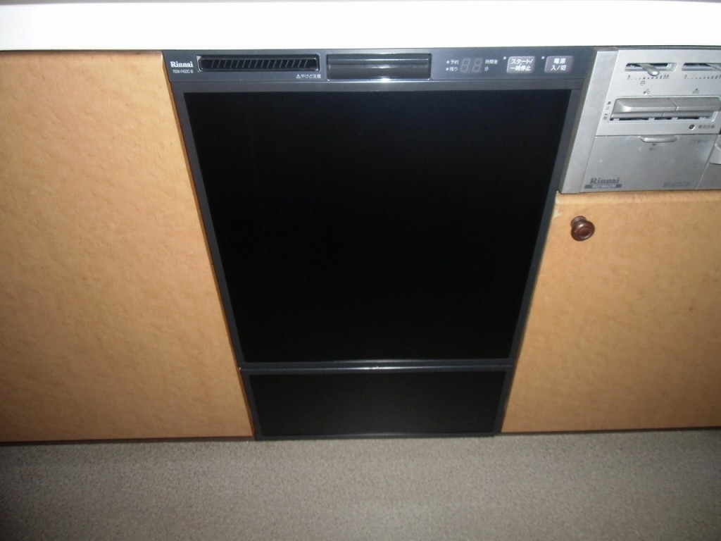 リンナイ製食器洗い乾燥機　RSW-F402C-B