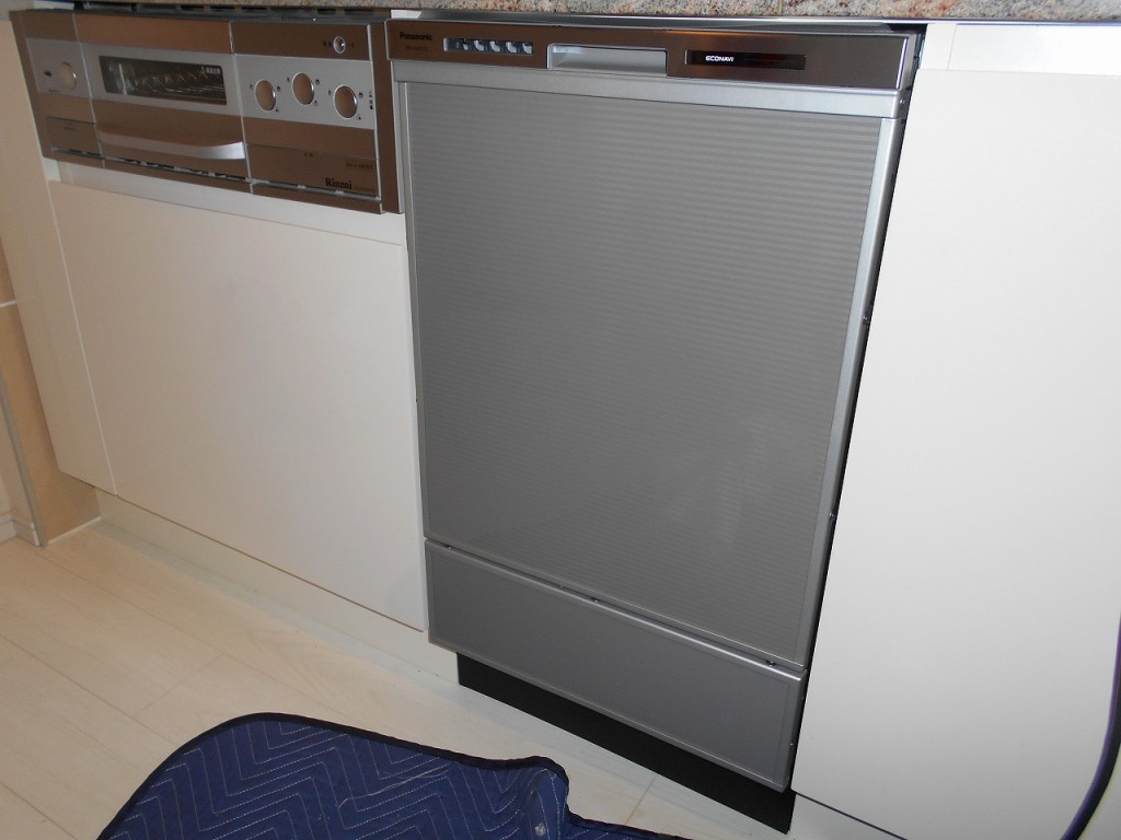 Panasonic製食器洗い乾燥器 NP-45MD7S