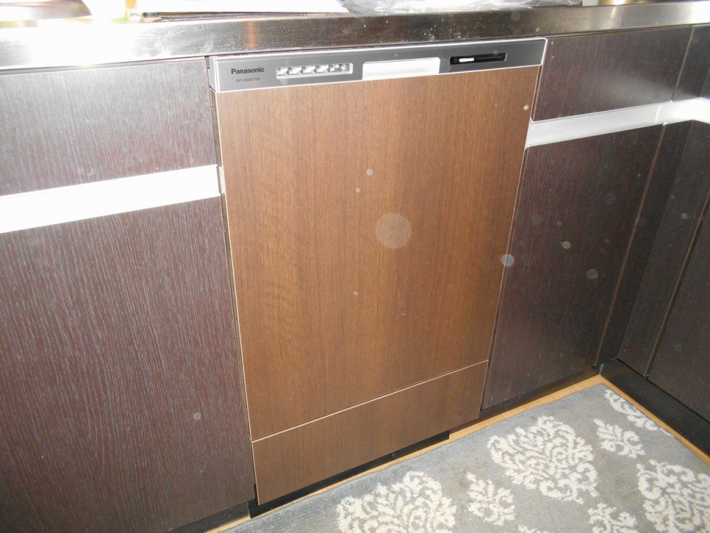 Panasonic製食器洗い乾燥機 NP-45MD7W