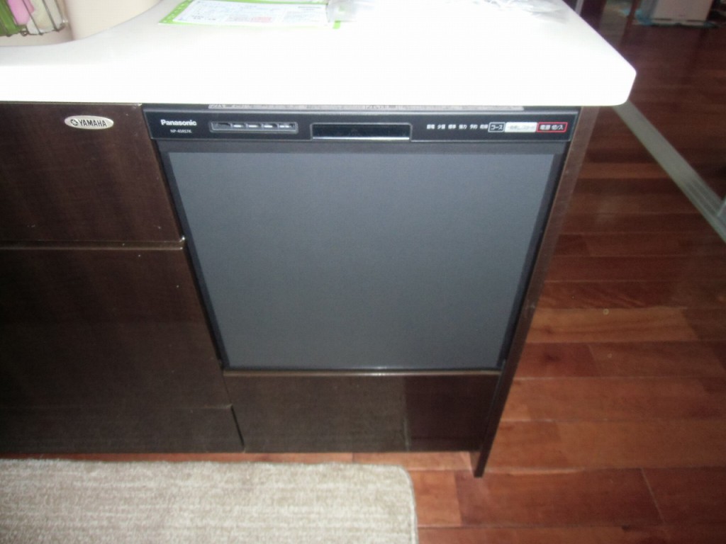 Panasonic製食器洗い乾燥機 NP-45RS7K