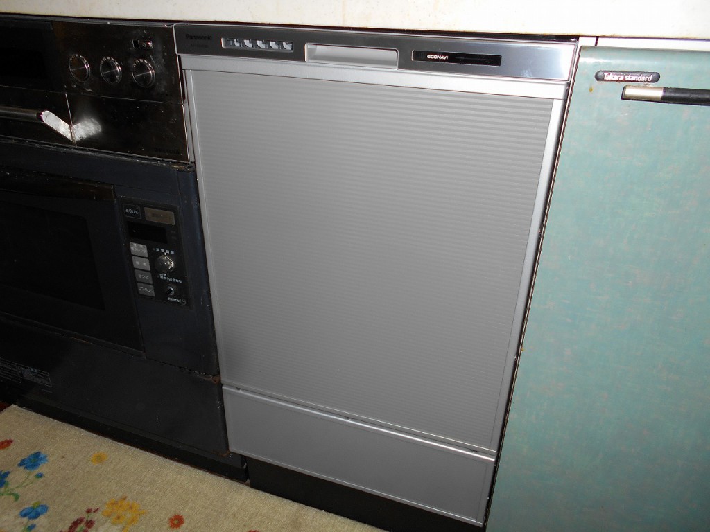 Panasonic製食器洗い乾燥機 NP-45MD8S　