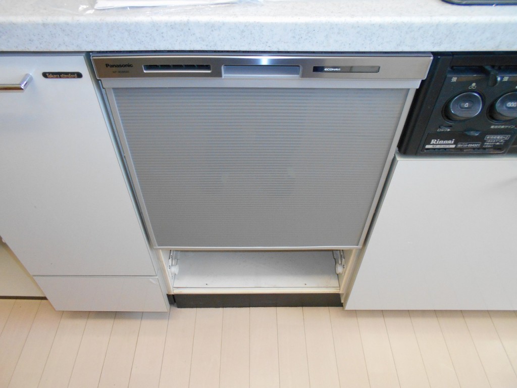 Panasonic製食器洗い乾燥機 NP-45MS8S