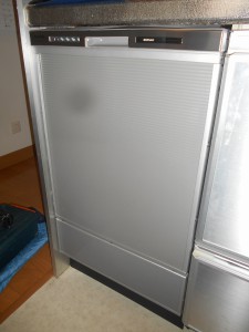 Panasonic製食器洗い乾燥機 NP-45MD8S