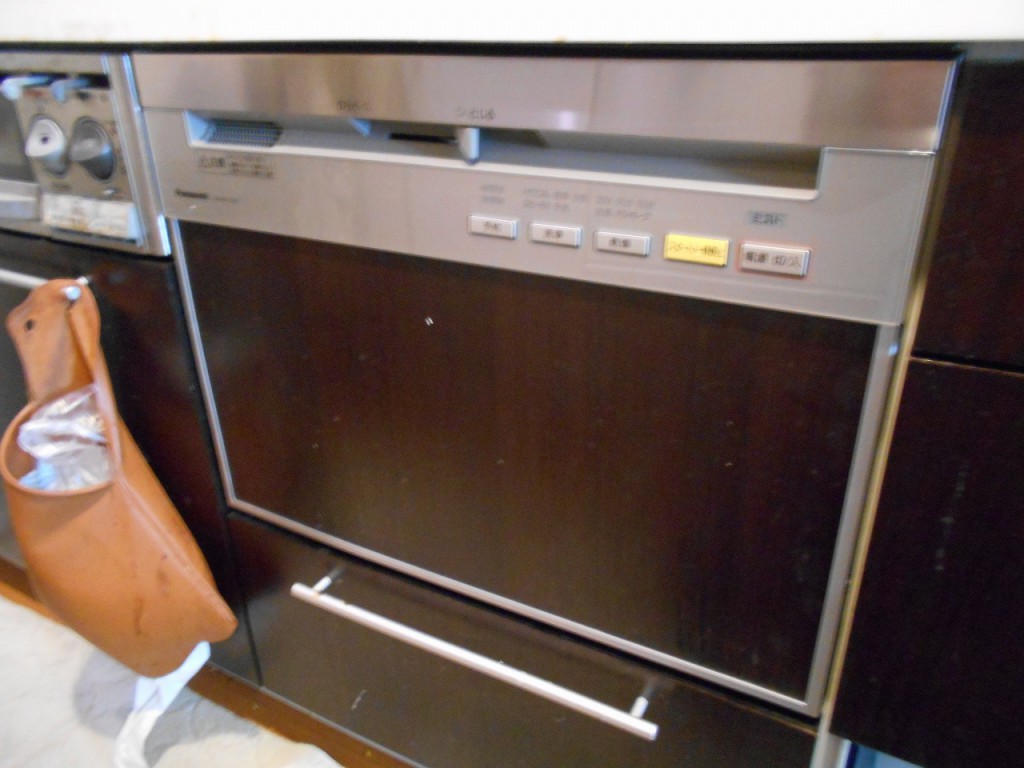 Panasonic製食器洗い乾燥機 NP-P60V1PSPS