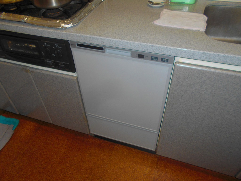 リンナイ製食器洗い乾燥機 RSW-F402C-B