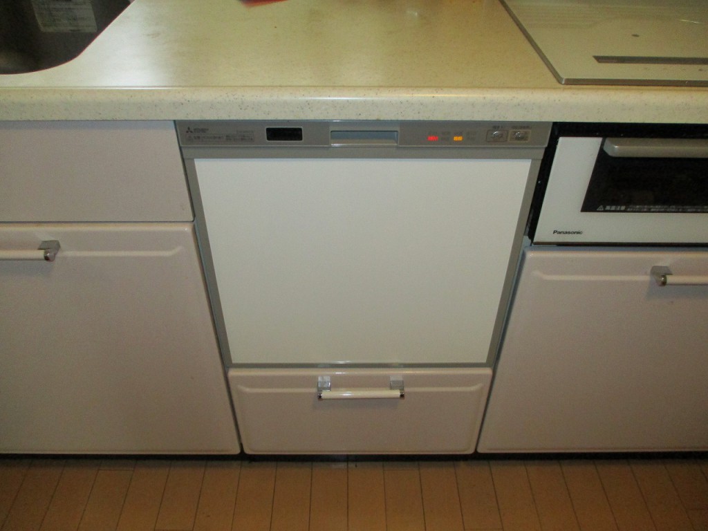 三菱製食器洗い乾燥機 EW-45V1S