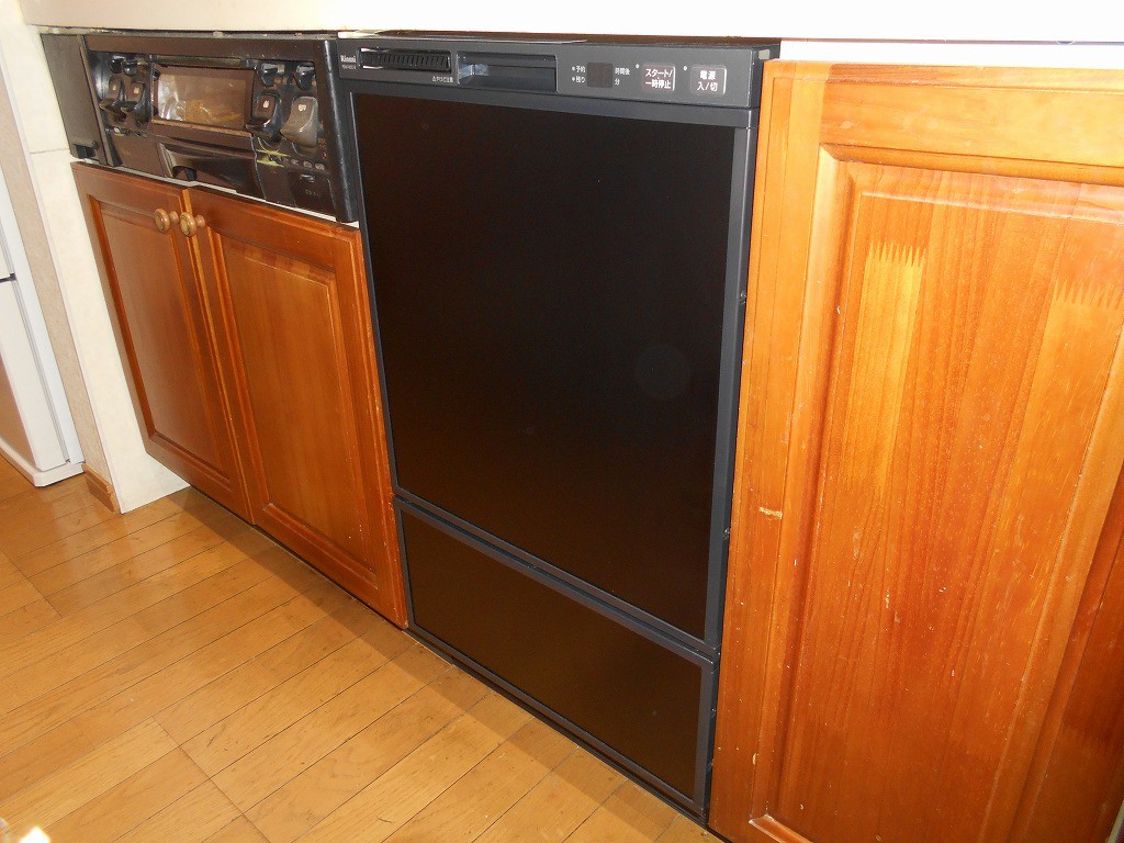 リンナイ製食器洗い乾燥機 RSW-F402C-B (ブラック)