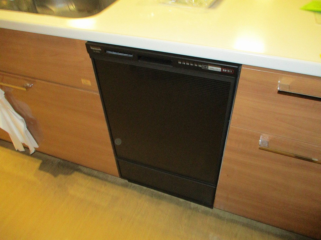Panasonic製食器洗い乾燥機 NP-45RD9K 　