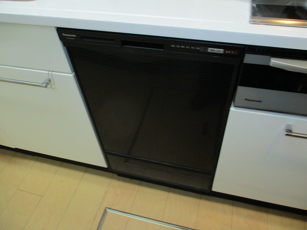 Panasonic製食器洗い乾燥機 　NP-45RD9K