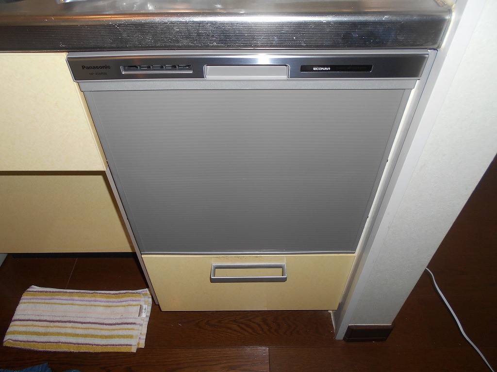 Panasonic製食器洗い乾燥機　 NP-45MS9S 　