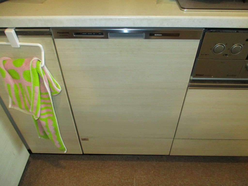Panasonic製食器洗い乾燥機 NP-45MD9W
