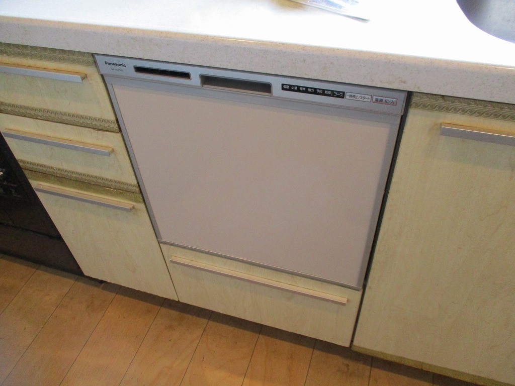 Panasonic製食器洗い乾燥機 NP-45RS9S