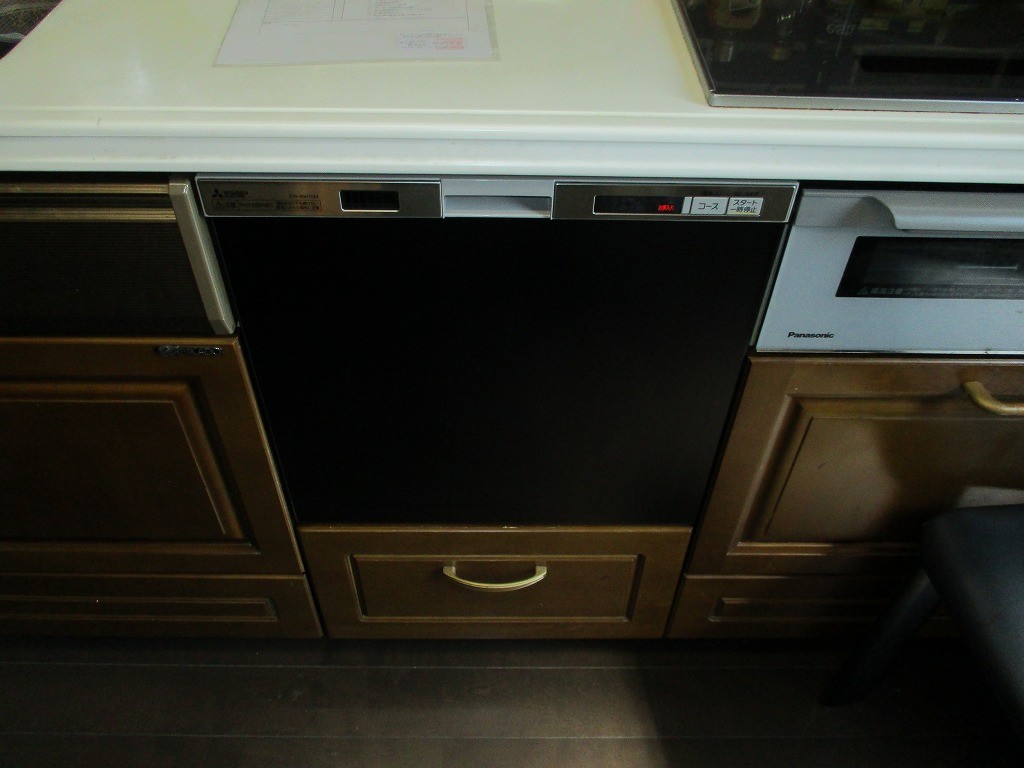 三菱製食器洗い乾燥機 EW-45H1SM