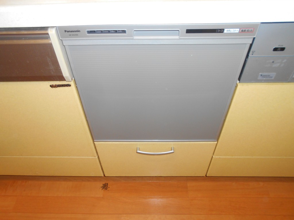 Panasonic製食器洗い乾燥機 NP-45VS9S